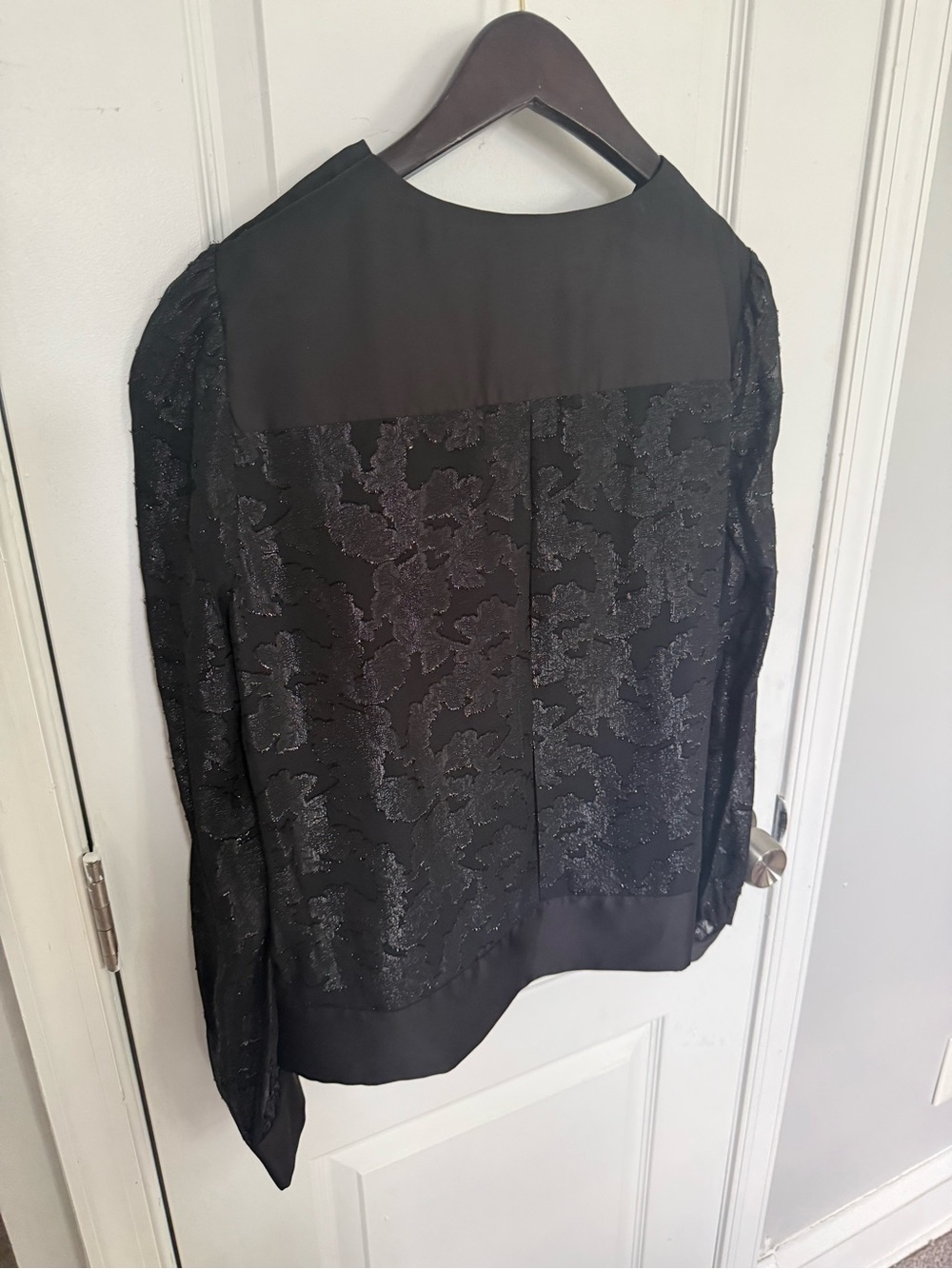 Jones New York Black Floral Jacquard Pintuck Long-Sleeve Blouse - Picture 5 of 8